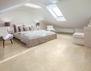 gresie si faianta de calitate | Double bed with a lot of cushions | Gresie Premium