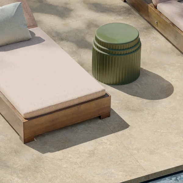 Gresie exterior Echostone AlfaLux 20 mm Beige — terasă modulară Grip